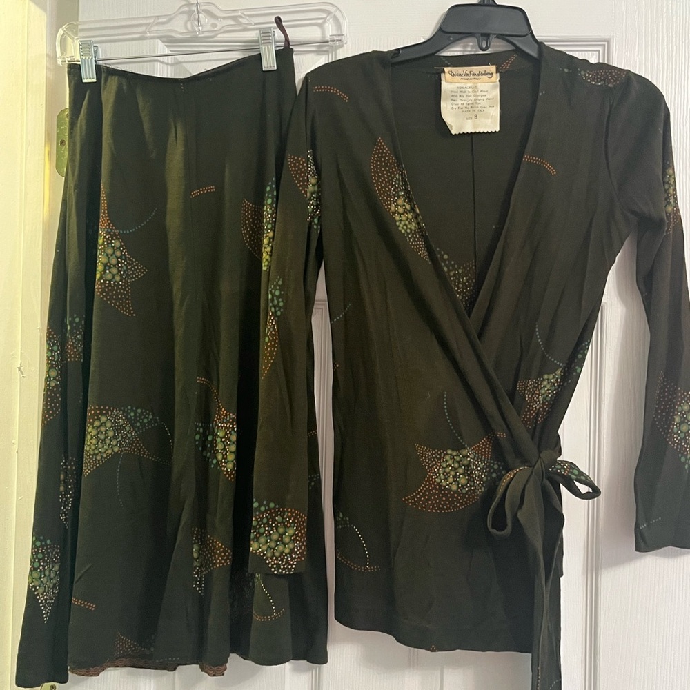 Brown Floral Wrap Top and Skirt Set - Picture 2 of 7